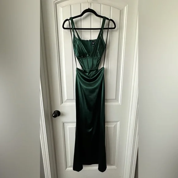Windsor | Dresses | Hunter Green Formal Dress | Poshmark